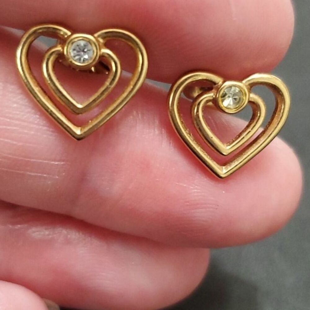 Avon vintage gold tone heart earrings clear rhinestone